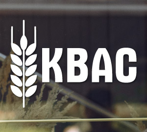 Реклама квасу, наклейка з квасом на вікно